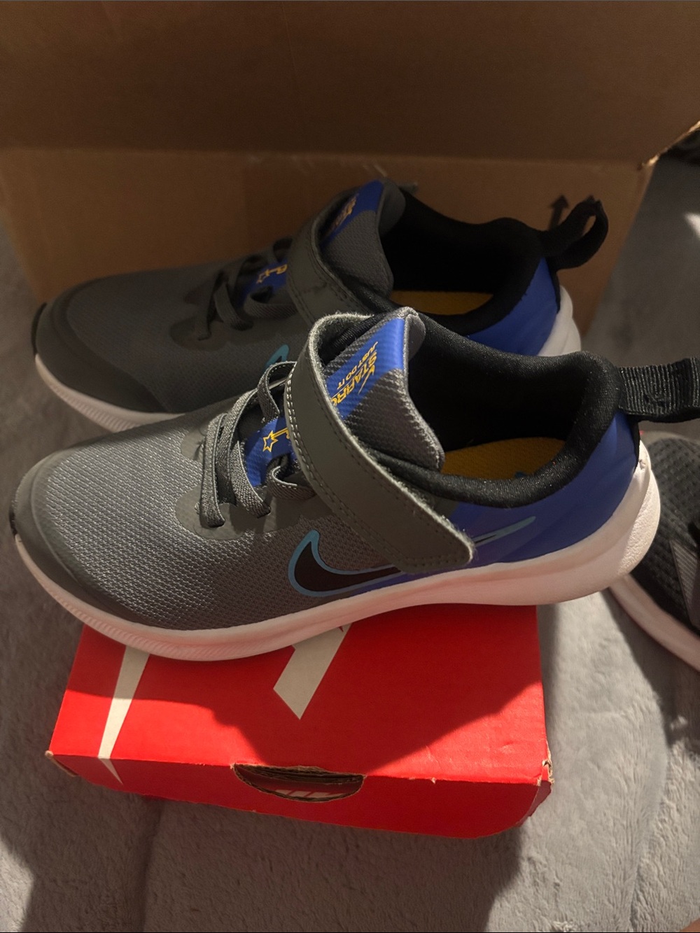 Nike Kids Gray and Blue Hook-and-Loop Sneakers